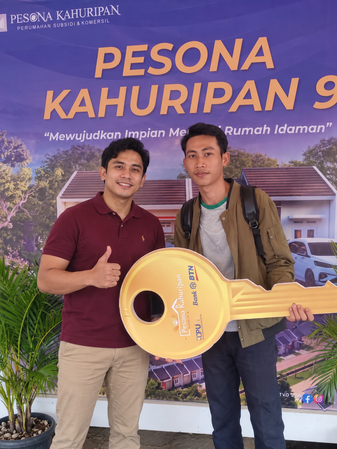 Senyum Ceria Keluarga Penghuni Rumah Pesona Kahuripan
